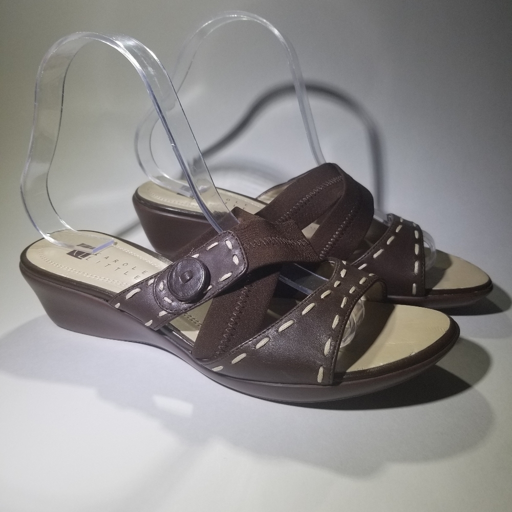 $$NEW WITHOUT BOX. CAROLE LITTLE SANDALS SIZE 7.5M